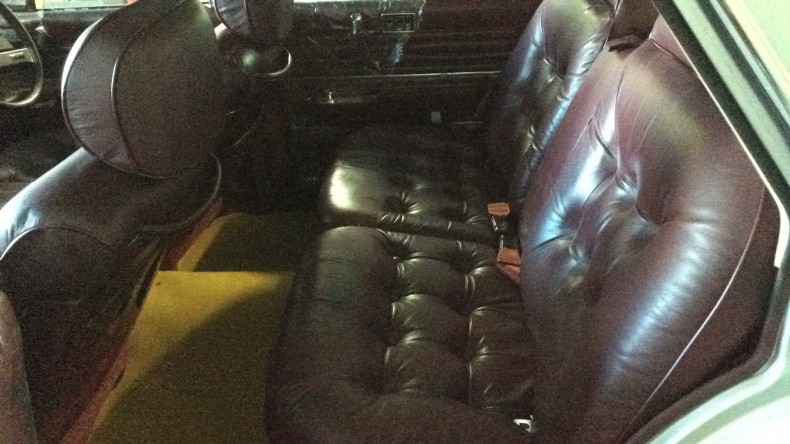 内装後方シート