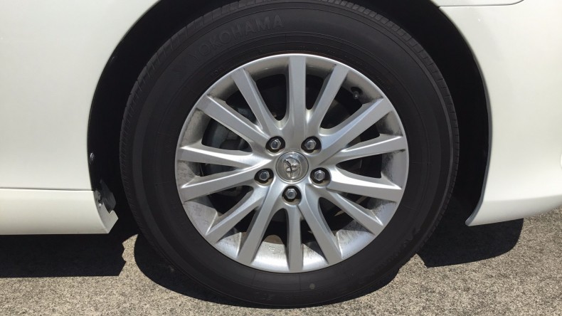 タイヤホイール前