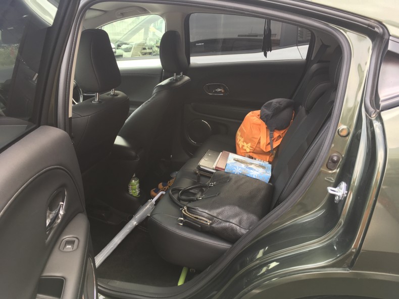 内装後方シート