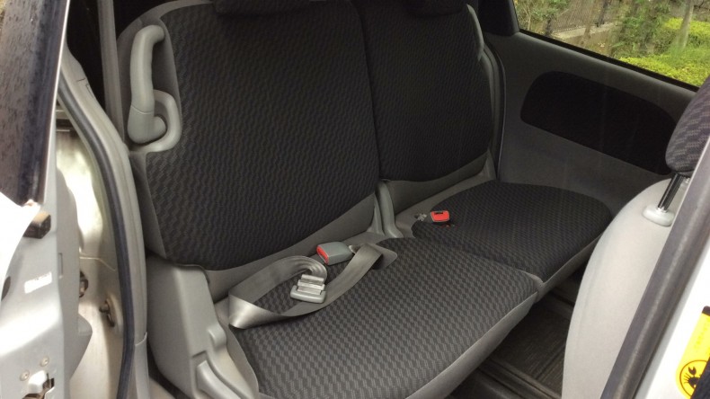 内装後方シート