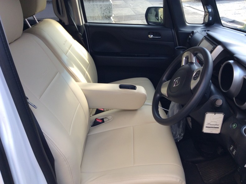 内装前方シート