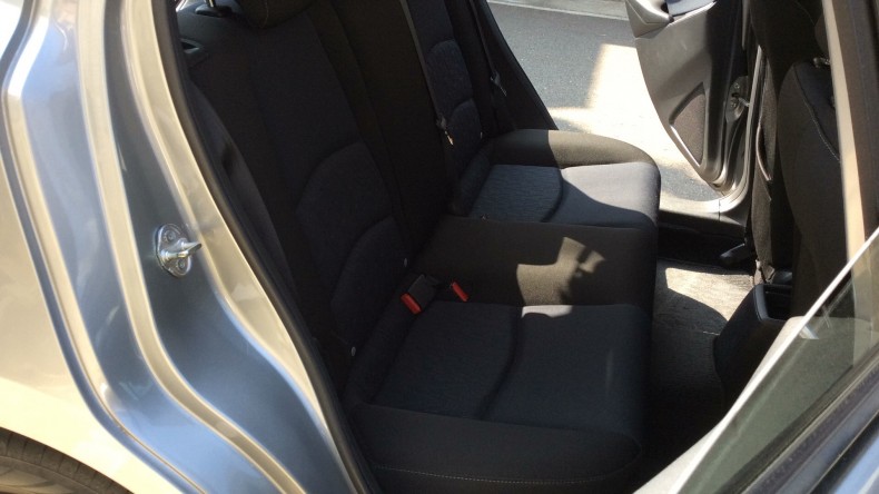 内装後方シート