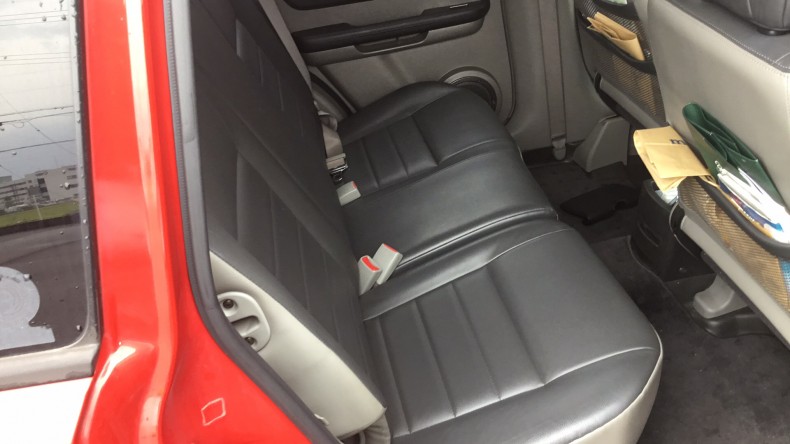 内装後方シート