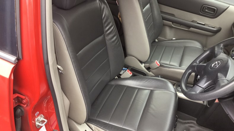 内装前方シート