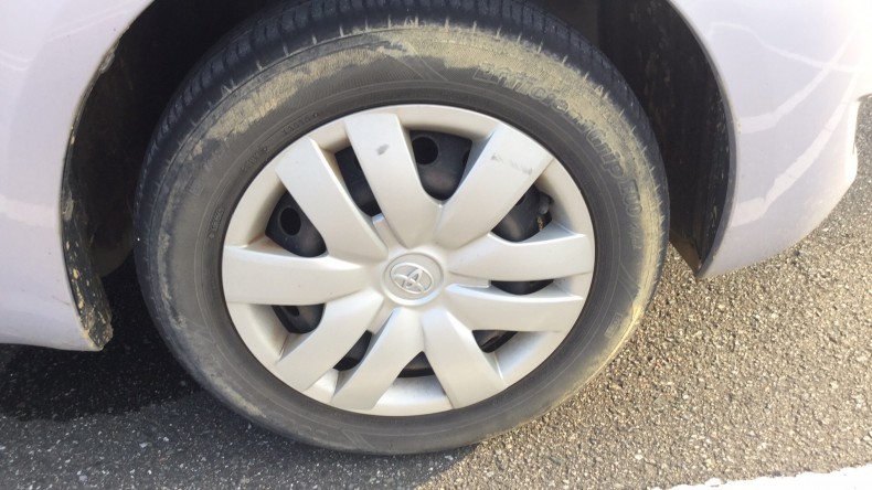 タイヤホイール前