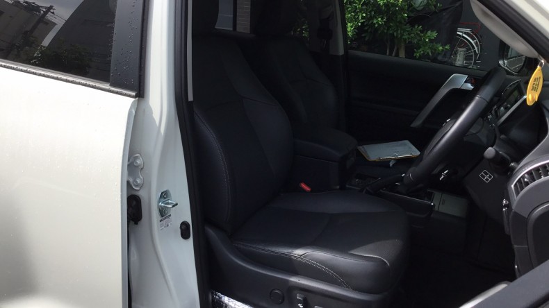 内装前方シート