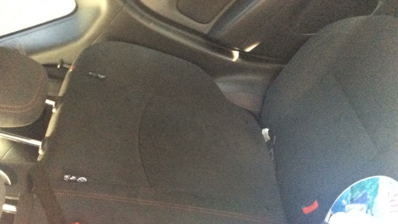 内装後方シート