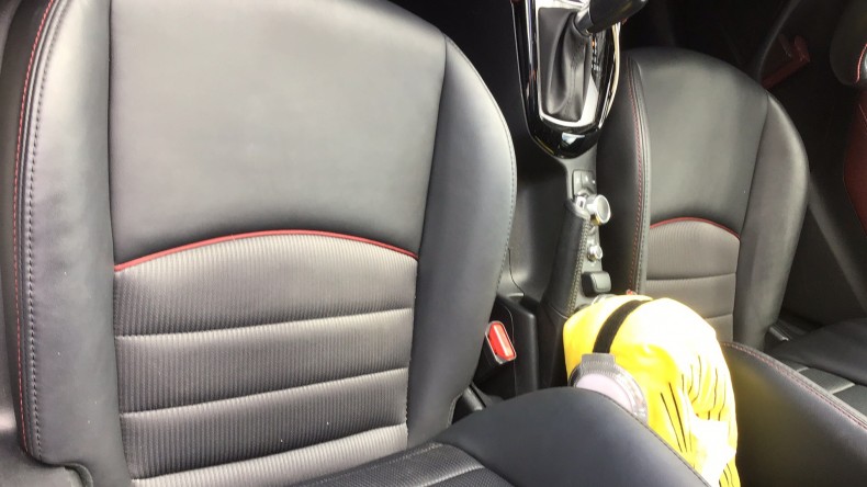 内装前方シート