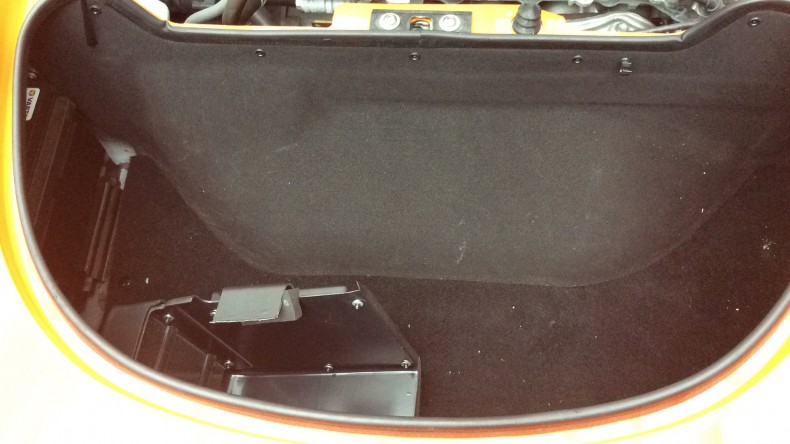 内装トランク