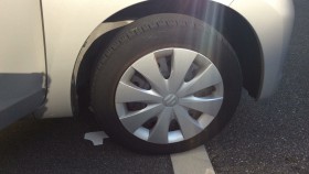 タイヤホイール前