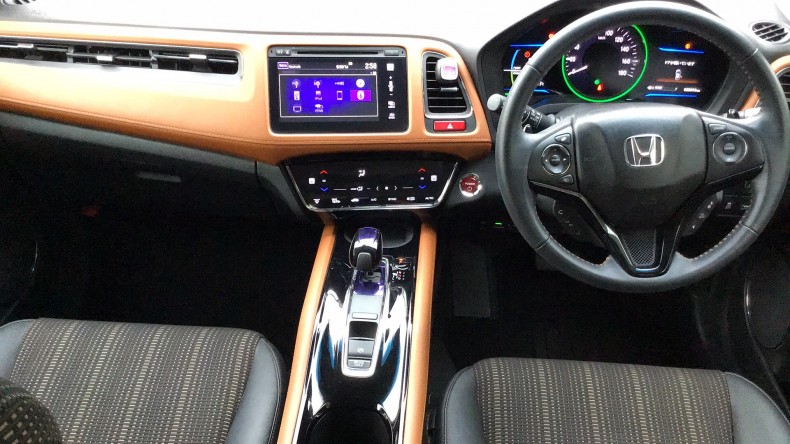 内装インパネ全体