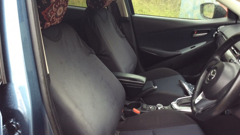 内装前方シート