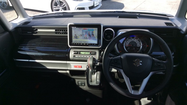 内装インパネ全体