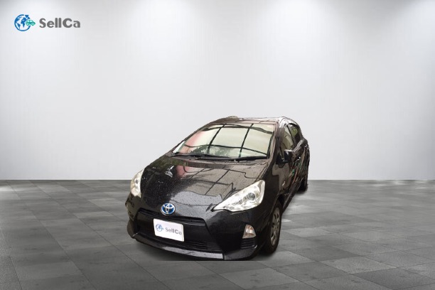 トヨタ/アクア-10008