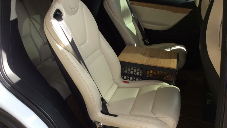 内装後方シート