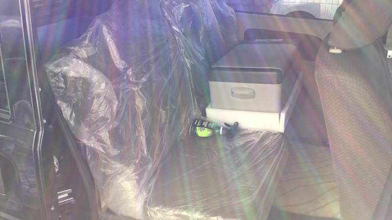 内装後方シート