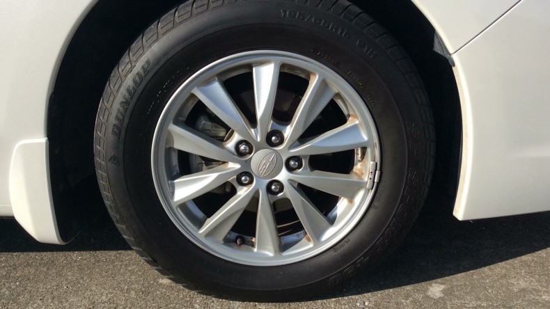 タイヤホイール前