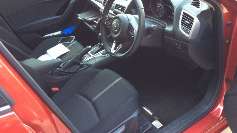 内装前方シート