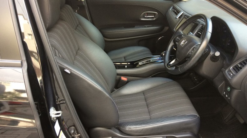 内装前方シート