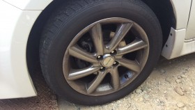 タイヤホイール前