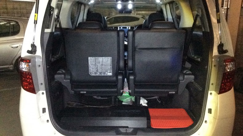 内装トランク
