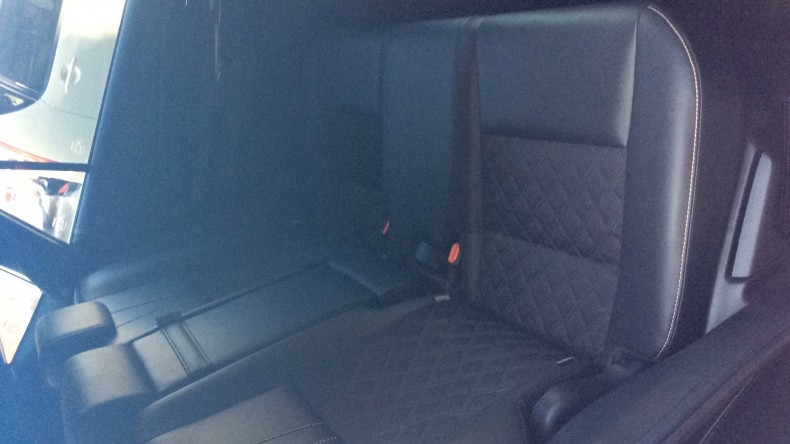 内装後方シート