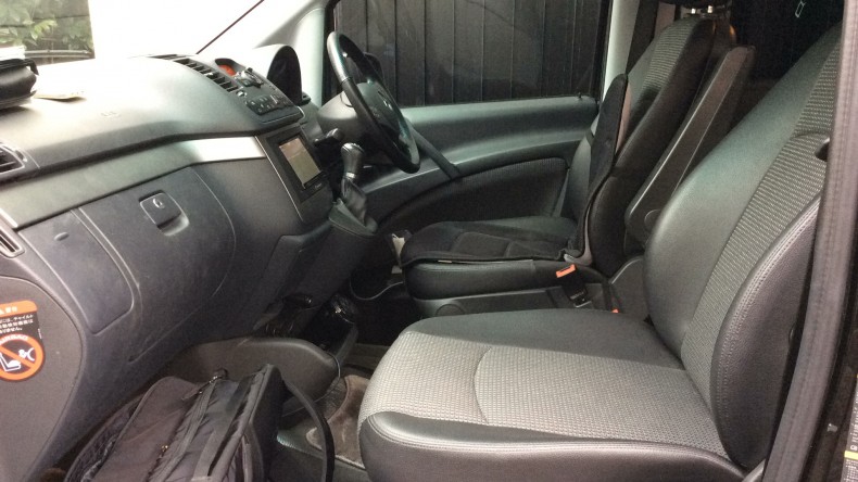 内装前方シート