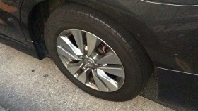 タイヤホイール前