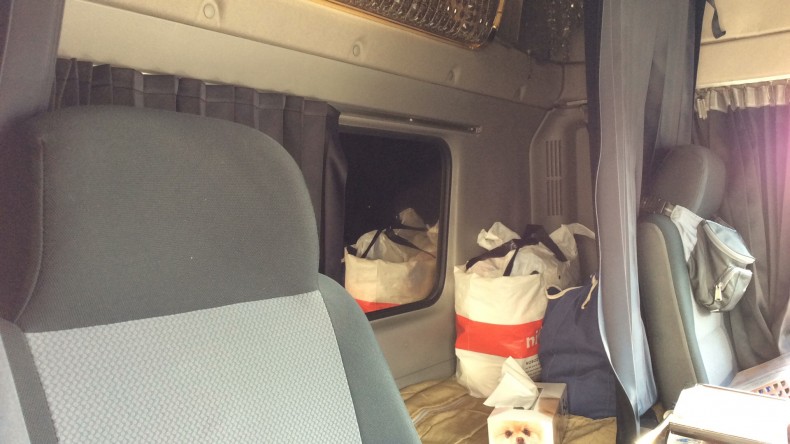 内装後方シート