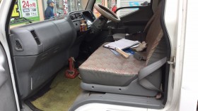 内装後方シート