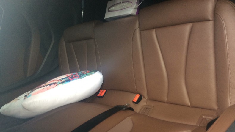 内装後方シート