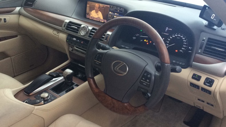 内装インパネ全体