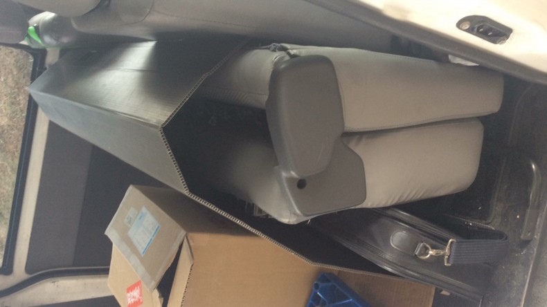 内装後方シート