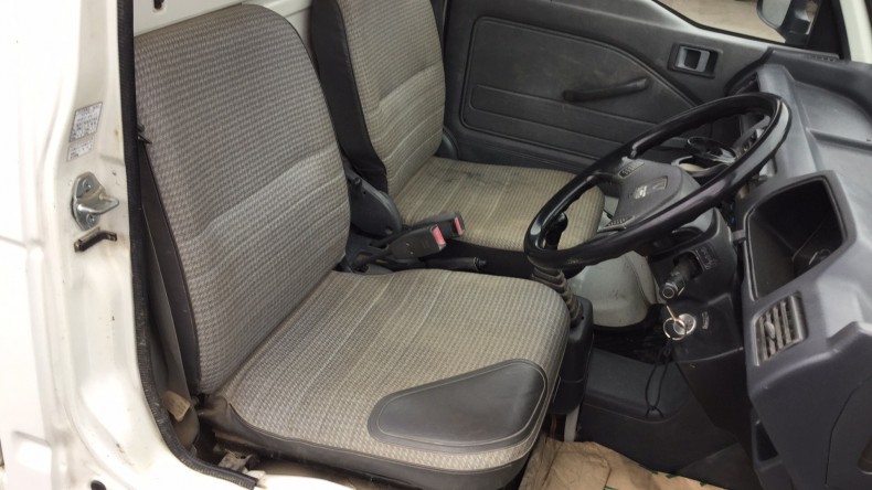 内装前方シート