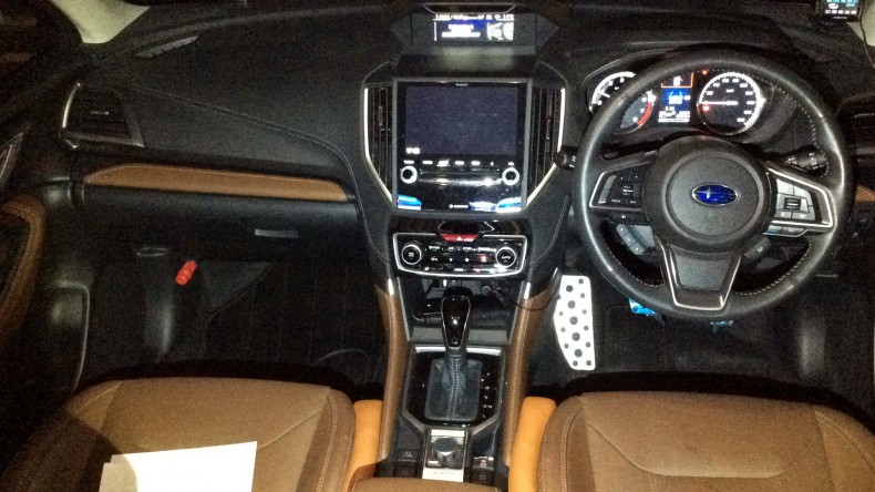 内装インパネ全体