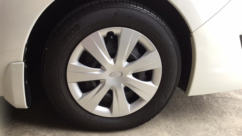 タイヤホイール前