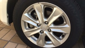 タイヤホイール前