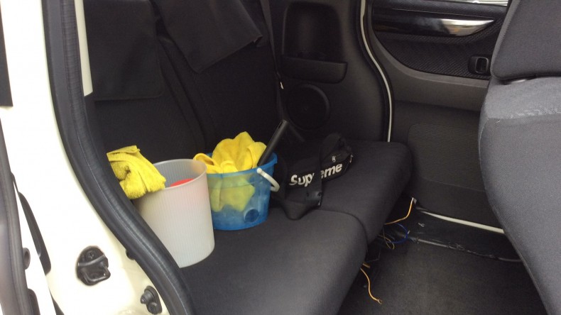 内装後方シート