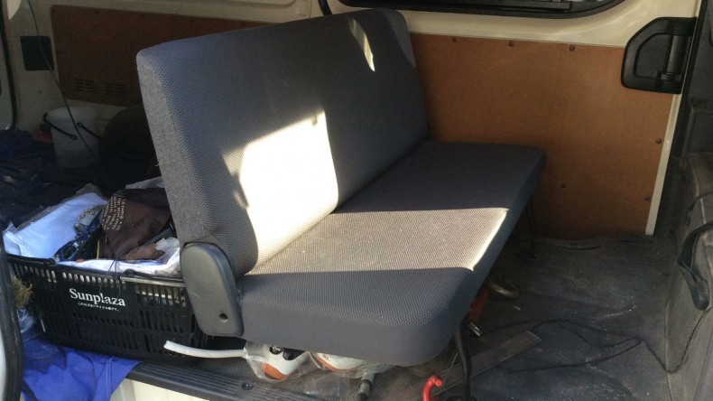 内装後方シート