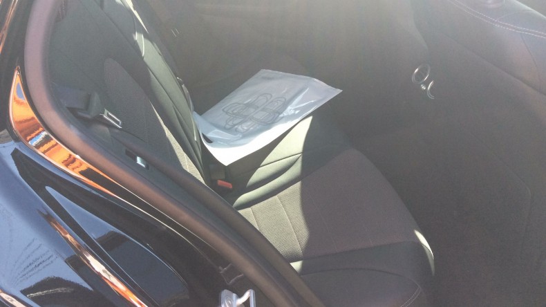 内装後方シート