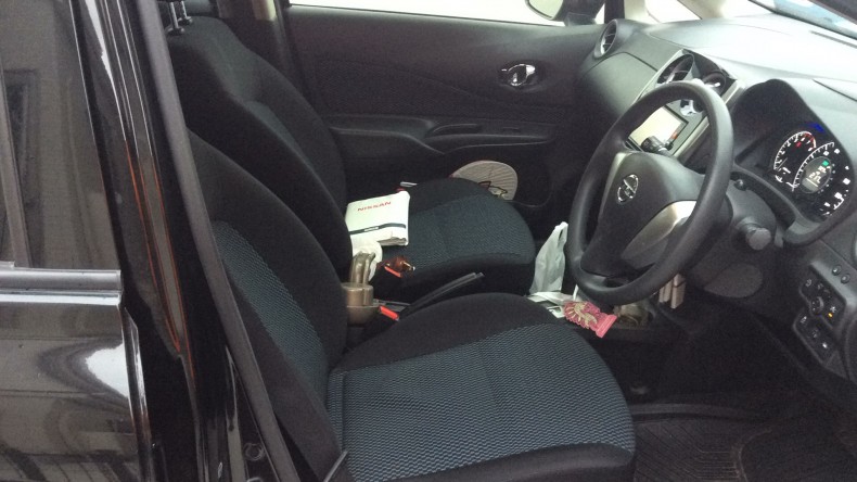 内装前方シート