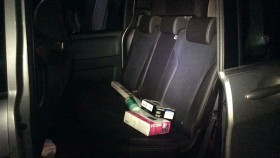 内装後方シート