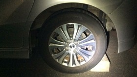 タイヤホイール前