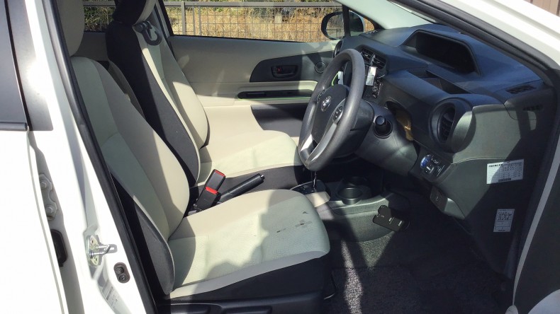 内装前方シート