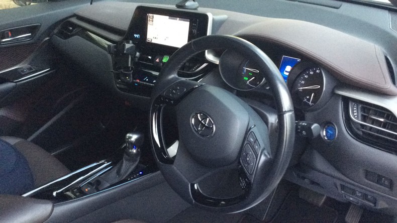 内装インパネ全体