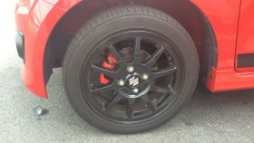 タイヤホイール前