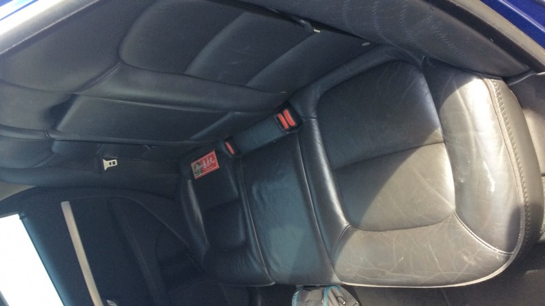 内装後方シート