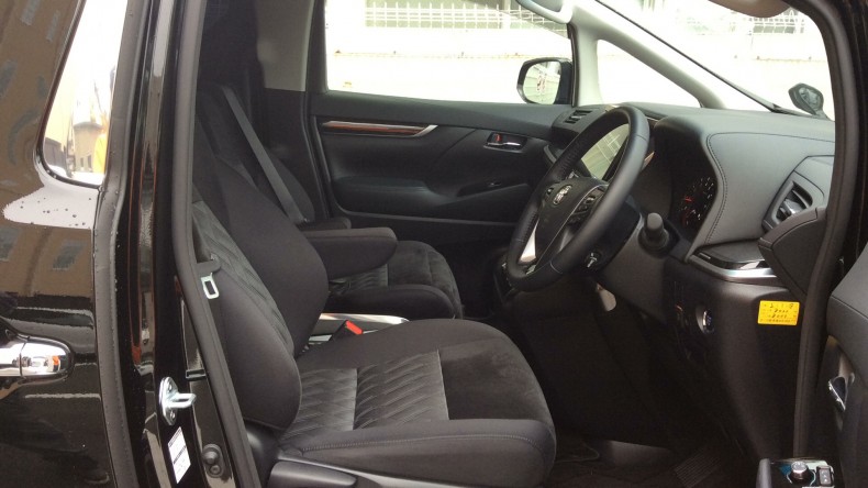 内装前方シート