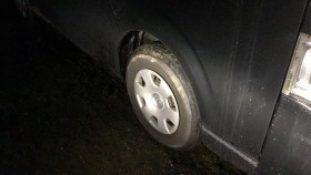 タイヤホイール前