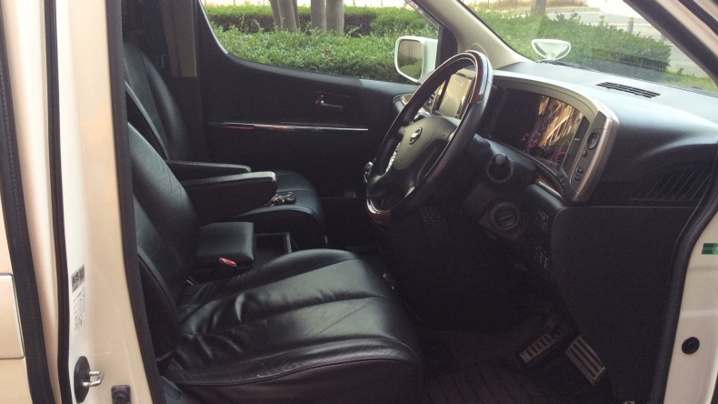 内装前方シート